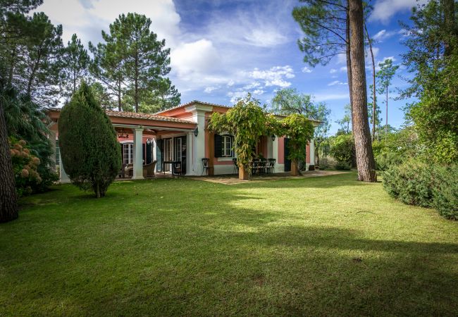 Villa in Sesimbra - Quinta do Peru Golf Retreat Villa in Sesimbra - Quinta do Peru Golf Retreat