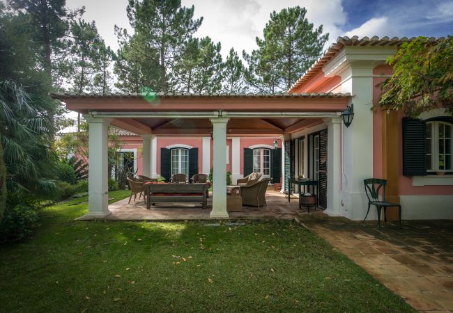 Villa in Sesimbra - Quinta do Peru Golf Retreat Villa in Sesimbra - Quinta do Peru Golf Retreat