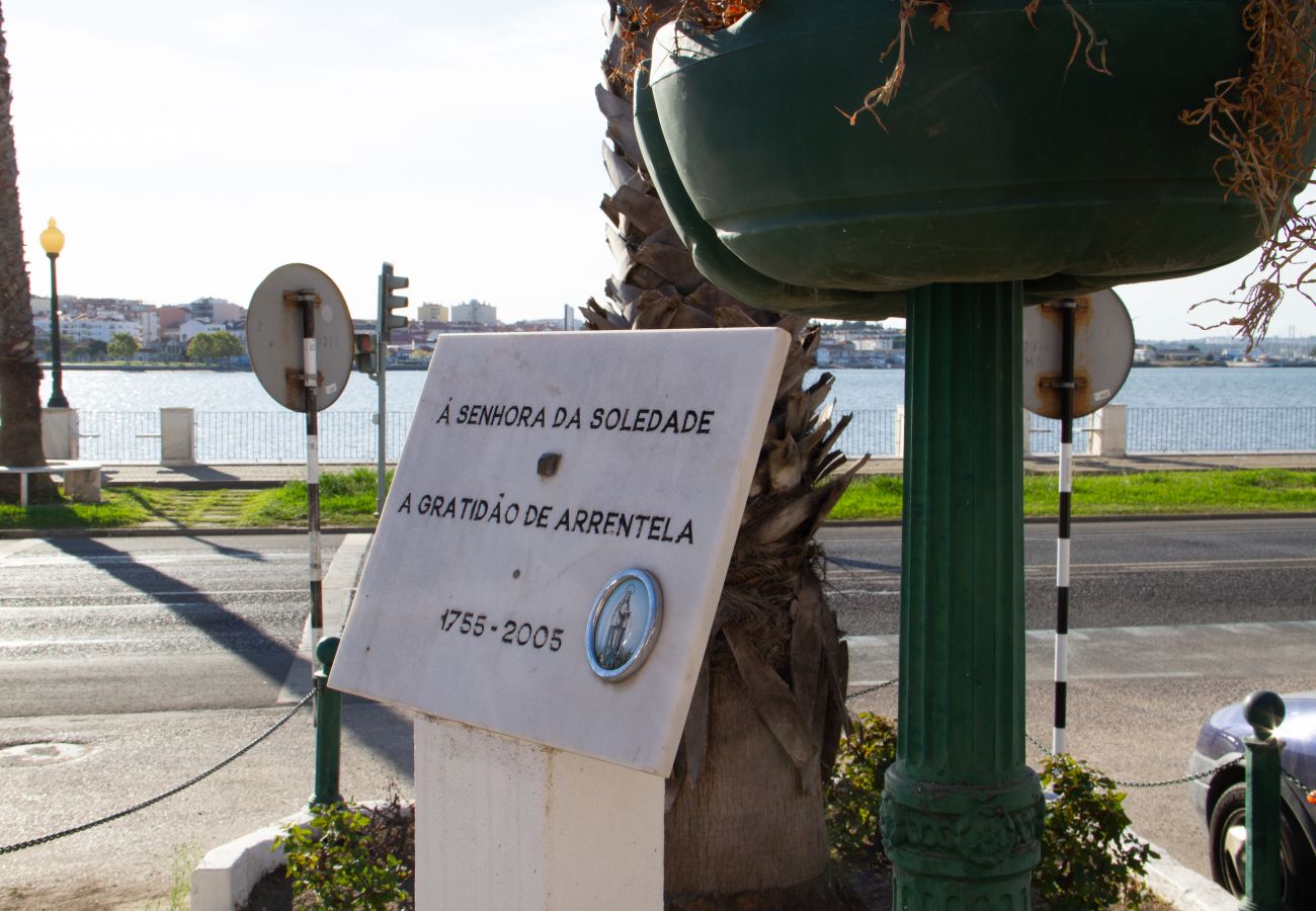 Ferienwohnung in Seixal - Seixal Bay Apartments - Loft Ferienwohnung in Seixal - Seixal Bay Apartments - Loft